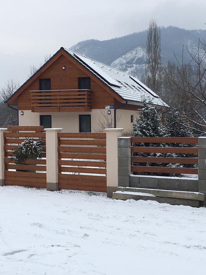 Dunazug Apartmanhaz Dömös 외부 사진